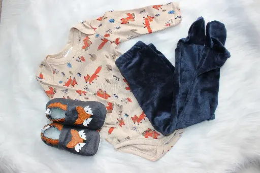 [20712] Foxy and Velour Footsie Set 